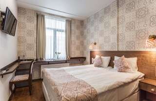 Гостиница Шелковый Путь Санкт-Петербург Стандартный двухместный номер с 1 кроватью или 2 отдельными кроватями-6