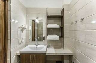 Гостиница Шёлковый путь Санкт-Петербург Улучшенный двухместный номер Делюкс с 1 кроватью или 2 отдельными кроватями-3