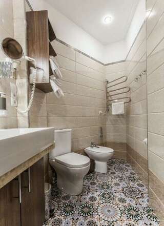 Гостиница Шёлковый путь Санкт-Петербург Двухкомнатный люкс-8